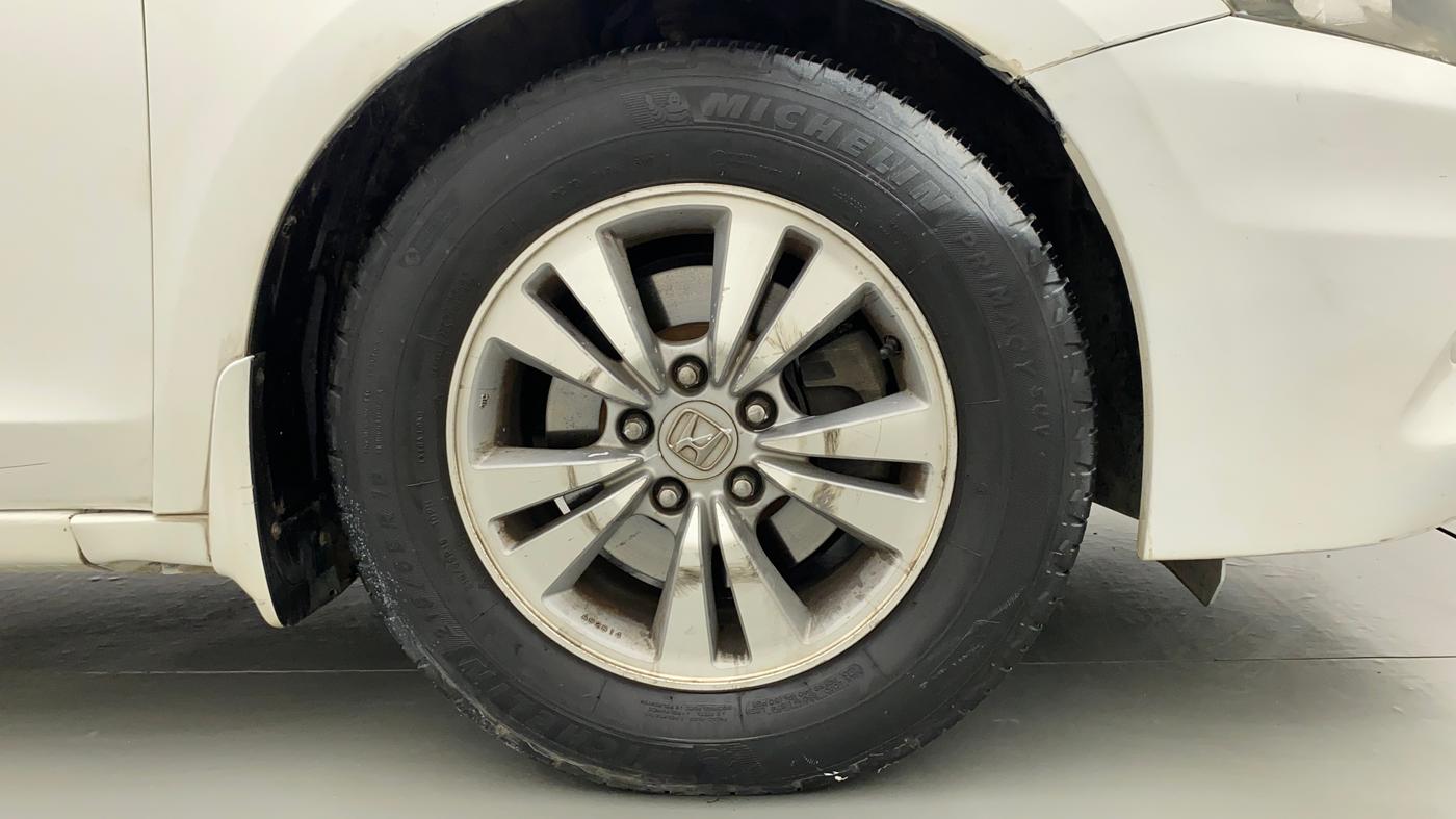 2013 Honda Accord 2.4L I-VTEC MT, Petrol, Manual, 81,387 km, Right Front Wheel