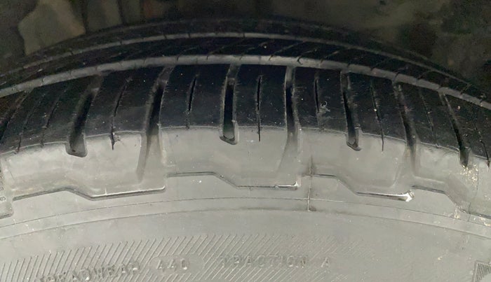 2013 Honda Accord 2.4L I-VTEC MT, Petrol, Manual, 81,387 km, Left Front Tyre Tread
