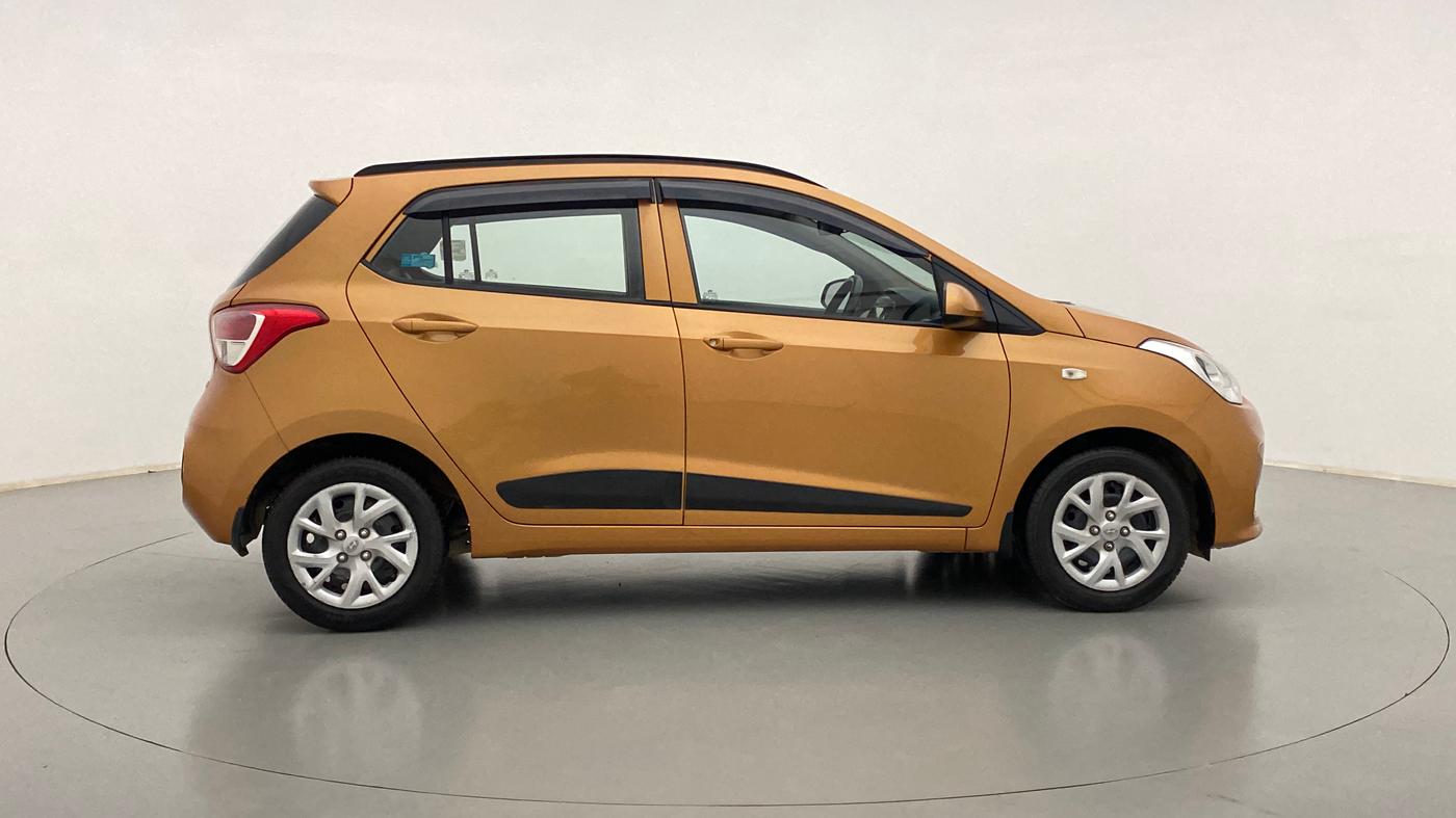2017 Hyundai Grand i10 MAGNA 1.2 KAPPA VTVT, Petrol, Manual, 26,137 km, Right Side View
