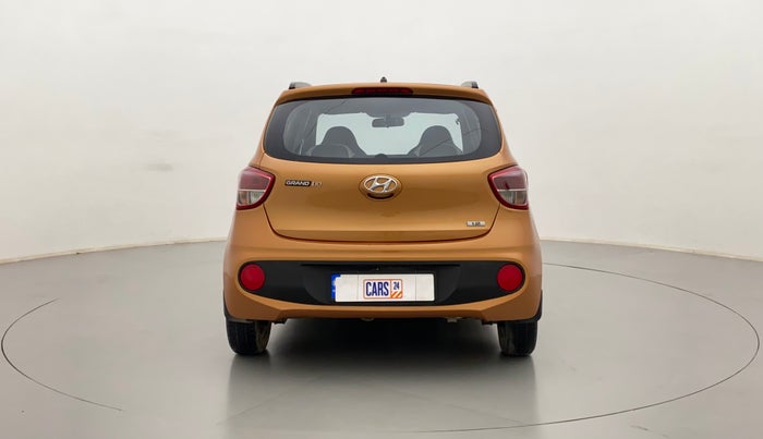 2017 Hyundai Grand i10 MAGNA 1.2 KAPPA VTVT, Petrol, Manual, 26,137 km, Back/Rear