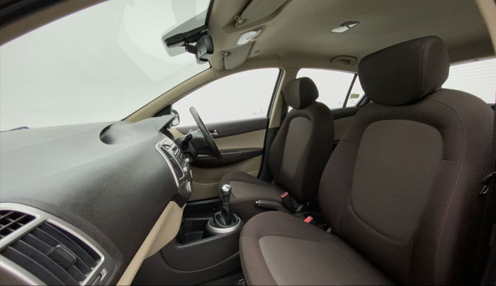 2013 Hyundai i20 SPORTZ 1.2, Petrol, Manual, 50,024 km, Right Side Front Door Cabin