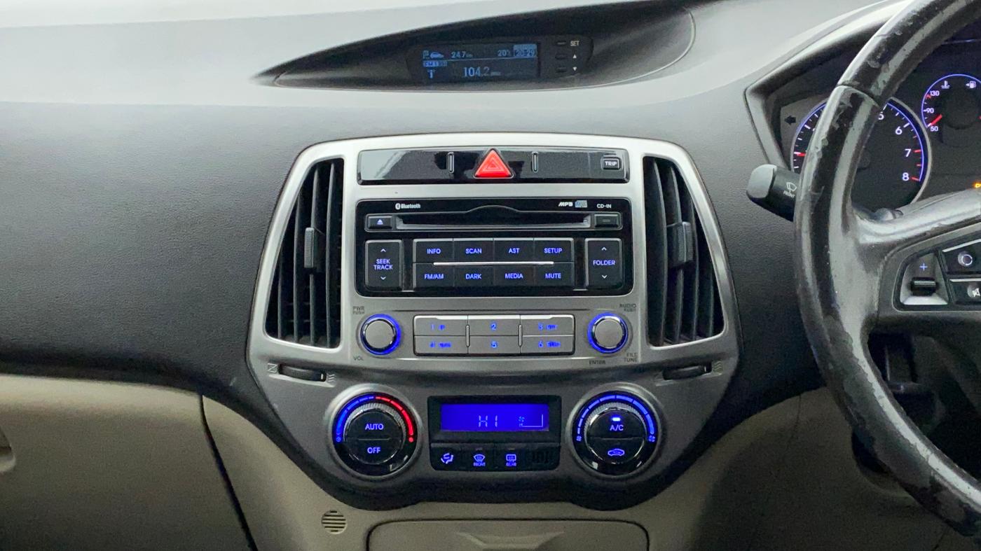 2013 Hyundai i20 SPORTZ 1.2, Petrol, Manual, 50,024 km, Air Conditioner