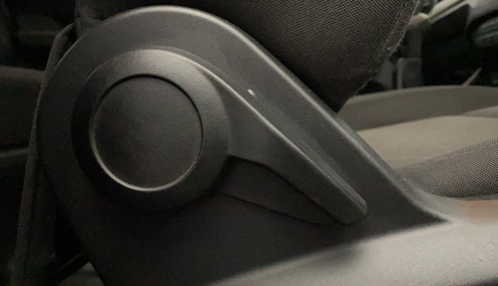 2022 Tata PUNCH ADVENTURE MT, Petrol, Manual, 43,607 km, Driver Side Adjustment Panel