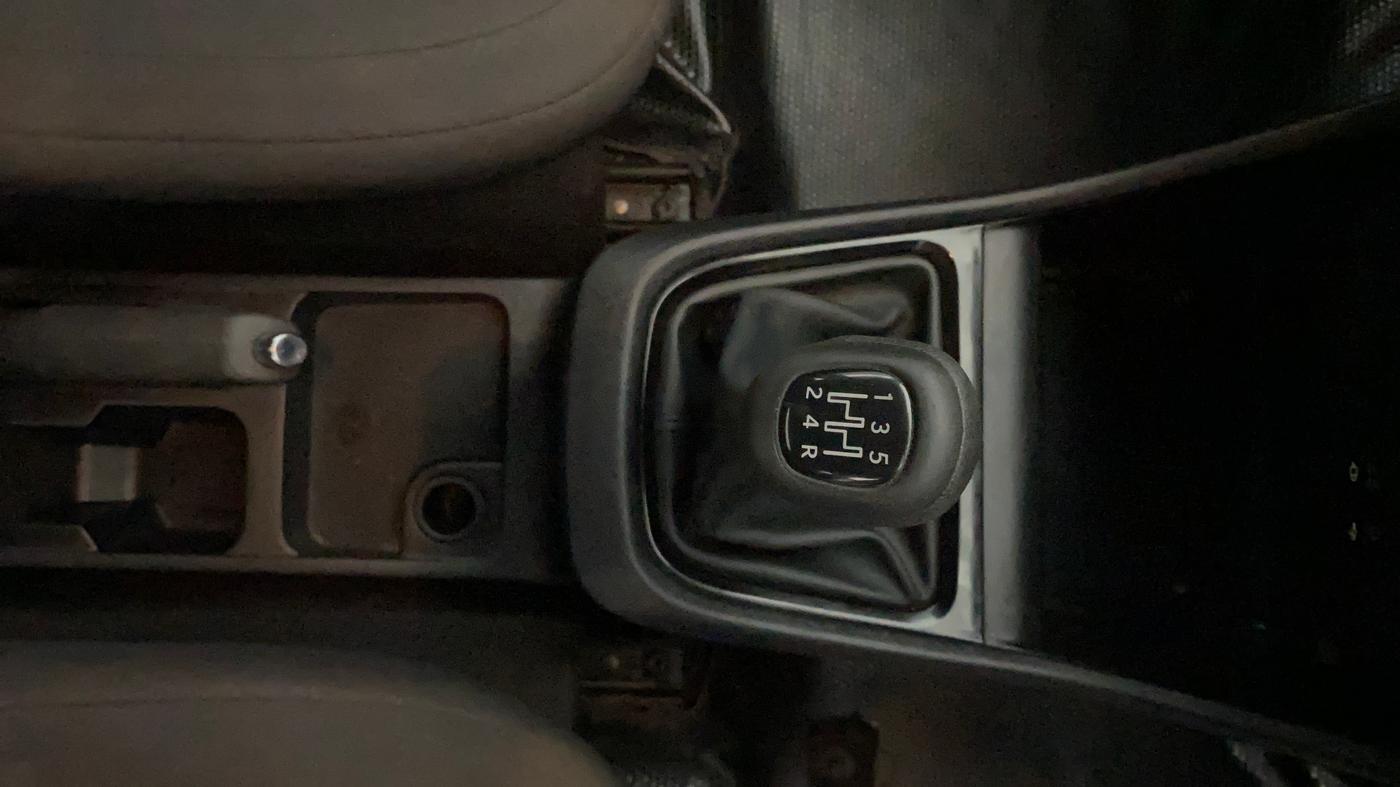 2022 Tata PUNCH ADVENTURE MT, Petrol, Manual, 43,614 km, Gear Lever
