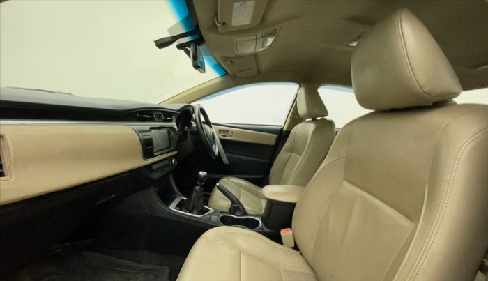 2014 Toyota Corolla Altis G PETROL, Petrol, Manual, 78,957 km, Right Side Front Door Cabin
