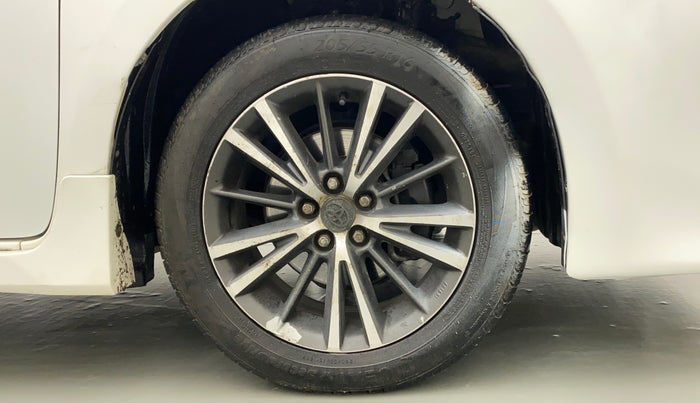 2014 Toyota Corolla Altis G PETROL, Petrol, Manual, 78,957 km, Right Front Wheel