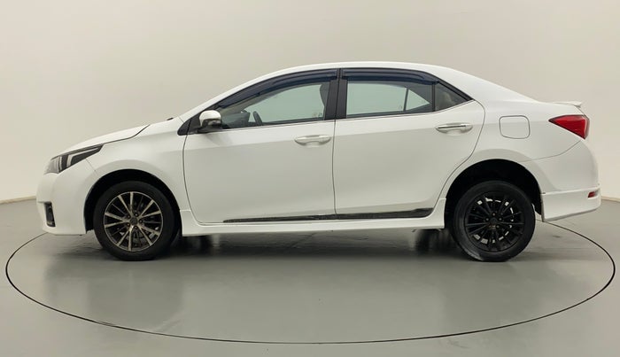2014 Toyota Corolla Altis G PETROL, Petrol, Manual, 78,957 km, Left Side