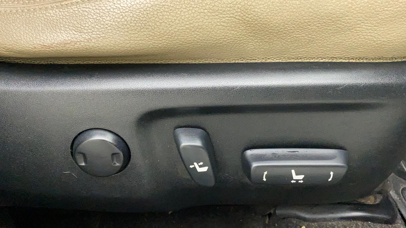 2014 Toyota Corolla Altis G PETROL, Petrol, Manual, 78,957 km, Driver Side Adjustment Panel