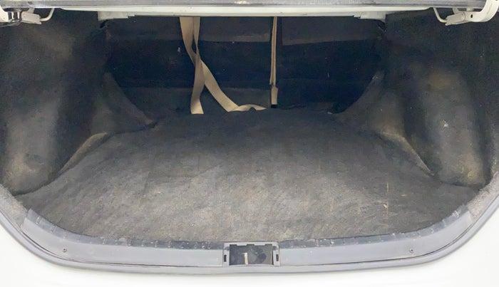 2014 Toyota Corolla Altis G PETROL, Petrol, Manual, 78,957 km, Boot Inside