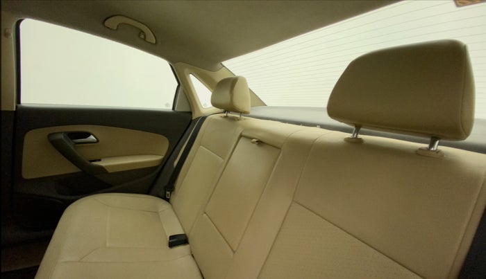 2016 Volkswagen Vento HIGHLINE PETROL AT, Petrol, Automatic, 85,779 km, Right Side Rear Door Cabin