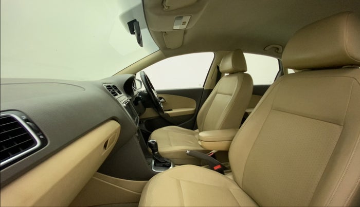 2016 Volkswagen Vento HIGHLINE PETROL AT, Petrol, Automatic, 85,779 km, Right Side Front Door Cabin