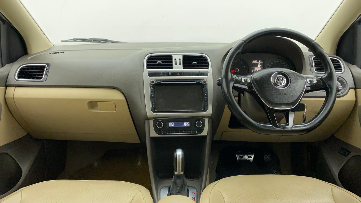 2016 Volkswagen Vento HIGHLINE PETROL AT, Petrol, Automatic, 85,779 km, Dashboard