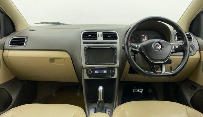 2016 Volkswagen Vento HIGHLINE PETROL AT, Petrol, Automatic, 85,779 km, Dashboard