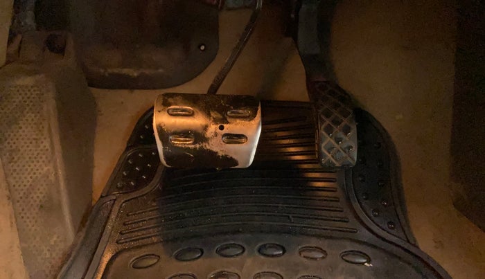 2016 Volkswagen Vento HIGHLINE PETROL AT, Petrol, Automatic, 85,779 km, Pedals