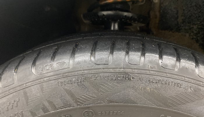 2022 Volkswagen Polo HIGHLINE PLUS 1.0L TSI, Petrol, Manual, 65,093 km, Left Front Tyre Tread