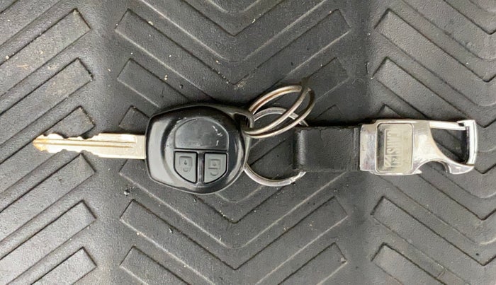 2016 Maruti Ertiga VXI, Petrol, Manual, 44,511 km, Key Close Up