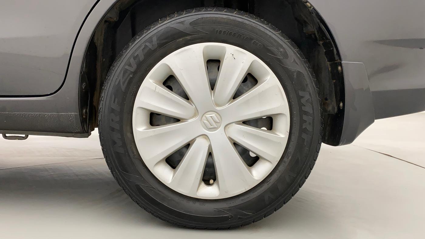 2016 Maruti Ertiga VXI, Petrol, Manual, 44,511 km, Left Rear Wheel