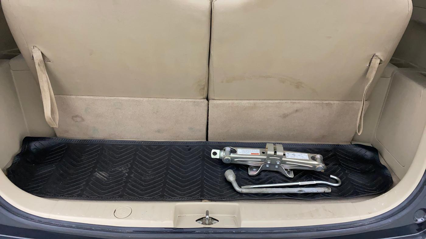 2016 Maruti Ertiga VXI, Petrol, Manual, 44,511 km, Boot Inside