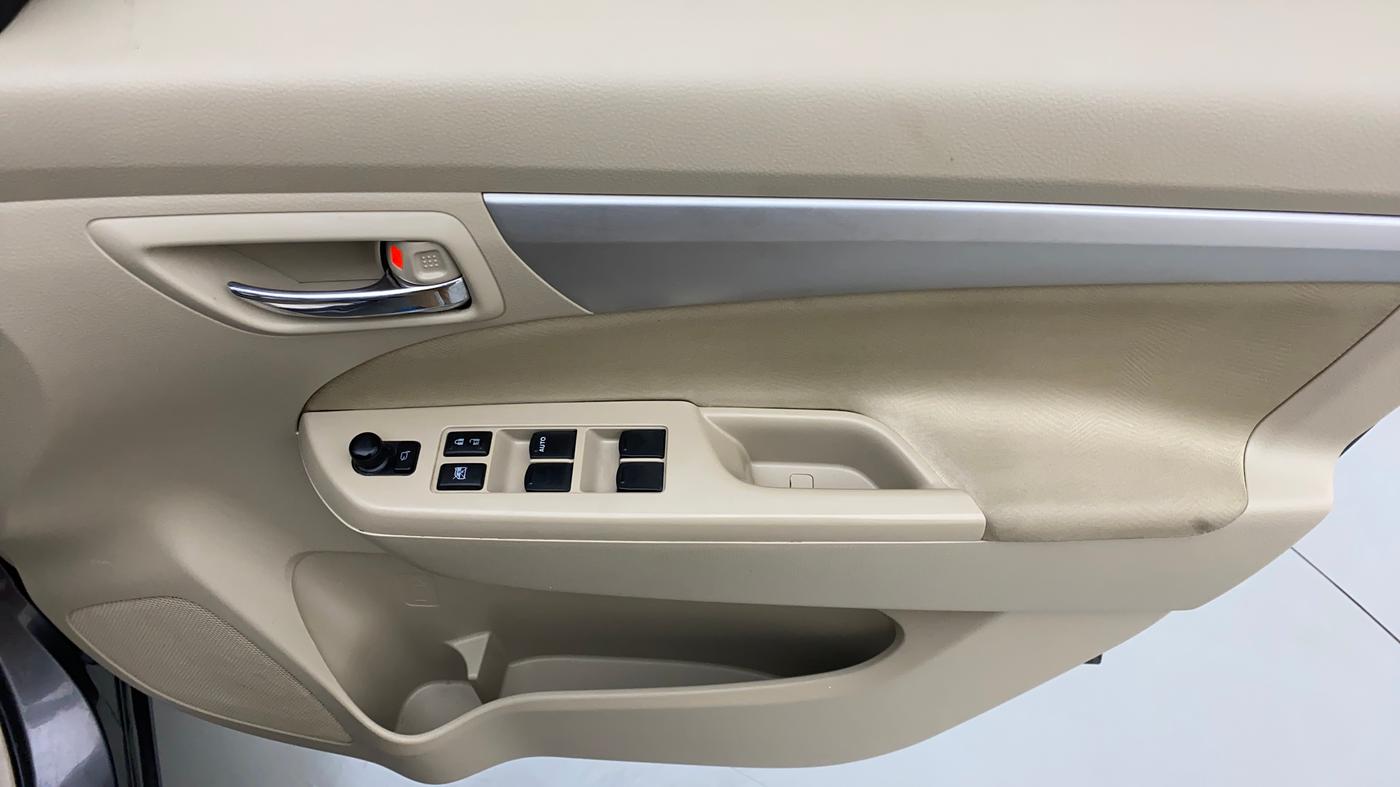 2016 Maruti Ertiga VXI, Petrol, Manual, 44,511 km, Driver Side Door Panels Control