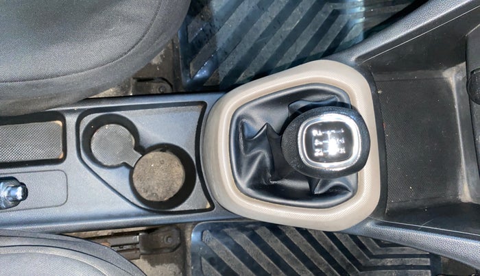 2016 Hyundai Grand i10 SPORTZ 1.2 KAPPA VTVT, Petrol, Manual, 36,185 km, Gear Lever