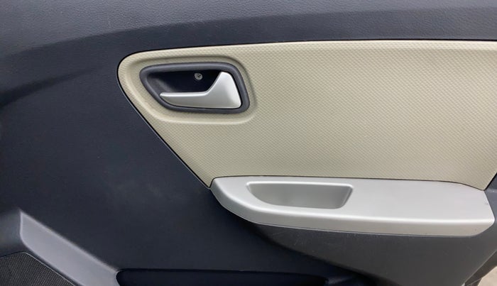 2018 Maruti Alto K10 VXI (O) AMT, Petrol, Automatic, 48,708 km, Driver Side Door Panels Control