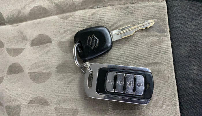 2018 Maruti Alto K10 VXI (O) AMT, Petrol, Automatic, 48,708 km, Key Close Up