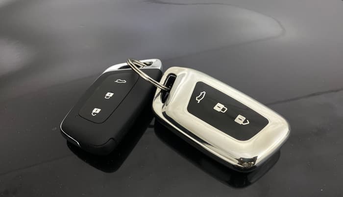2021 MG HECTOR SHARP 1.5 PETROL CVT, Petrol, Automatic, 32,403 km, Key Close Up