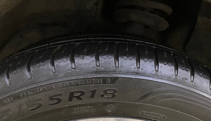 2021 MG HECTOR SHARP 1.5 PETROL CVT, Petrol, Automatic, 32,403 km, Left Front Tyre Tread