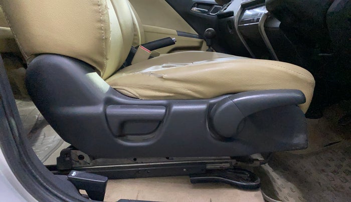 2017 Honda City 1.5L I-VTEC V MT, Petrol, Manual, 57,094 km, Driver Side Adjustment Panel