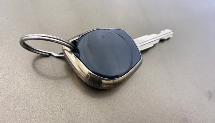 2013 Maruti Wagon R 1.0 LXI CNG, CNG, Manual, 1,28,031 km, Key Close Up