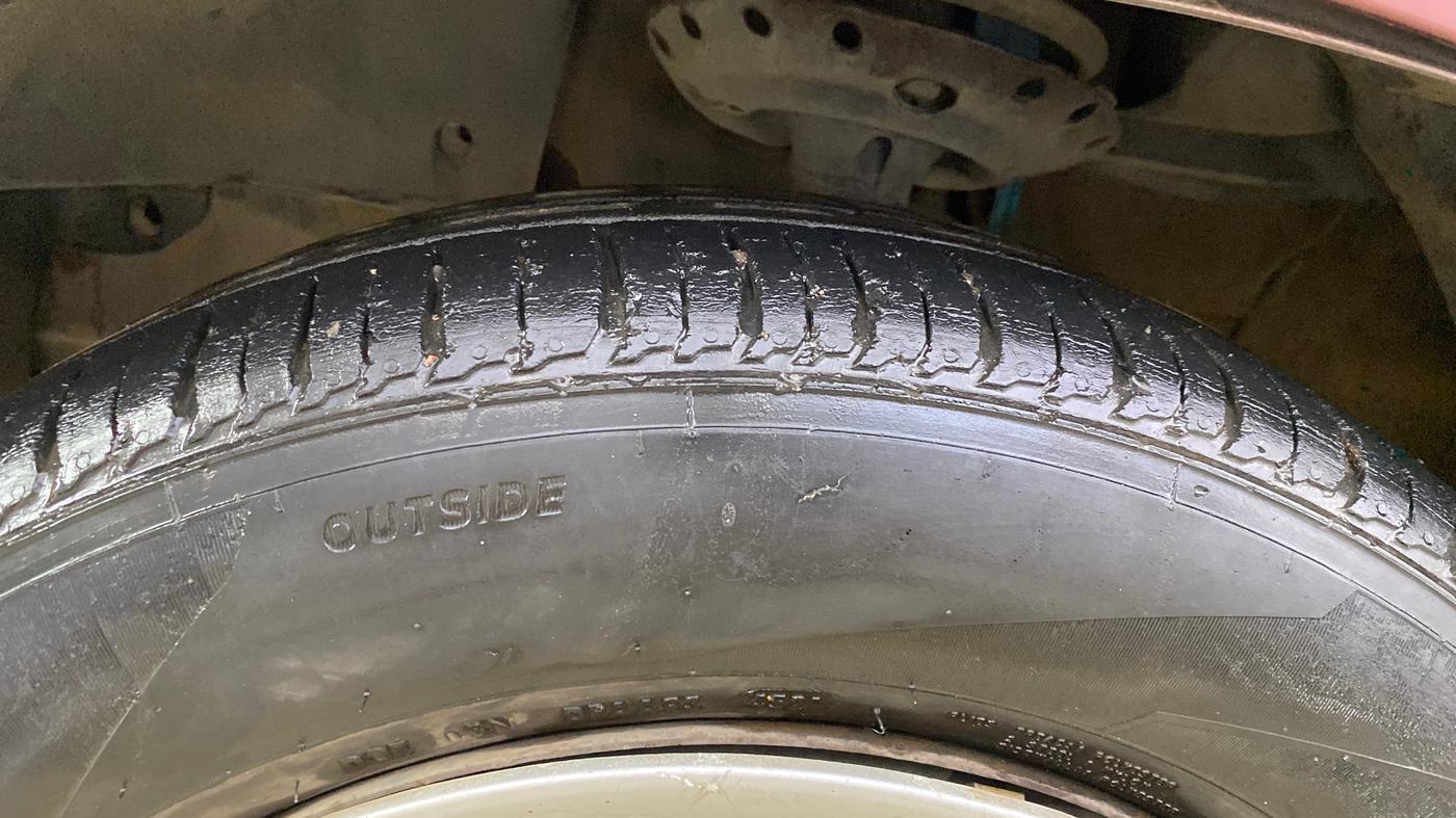 2015 Honda Mobilio 1.5L I-VTEC S, CNG, Manual, 59,232 km, Left Front Tyre Tread
