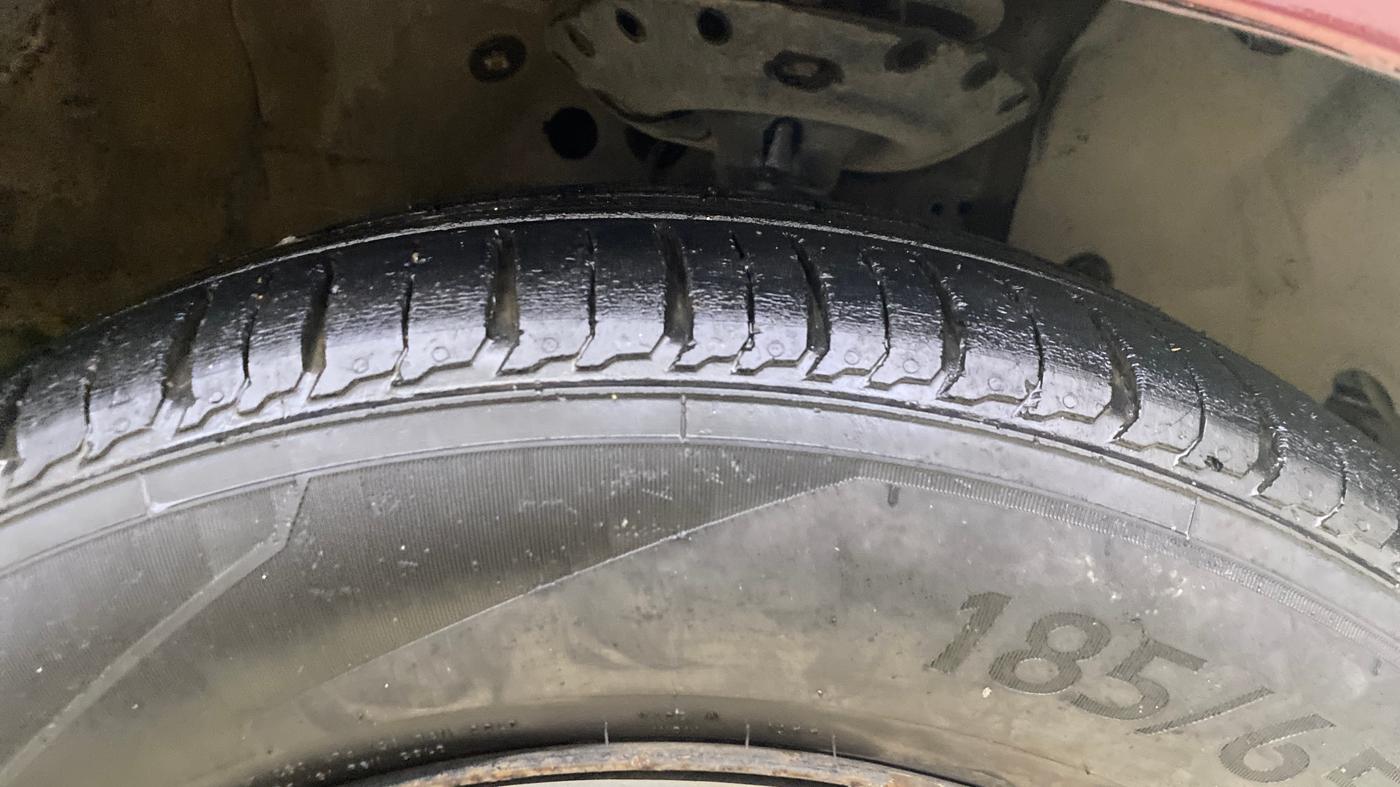 2015 Honda Mobilio 1.5L I-VTEC S, CNG, Manual, 59,232 km, Right Front Tyre Tread