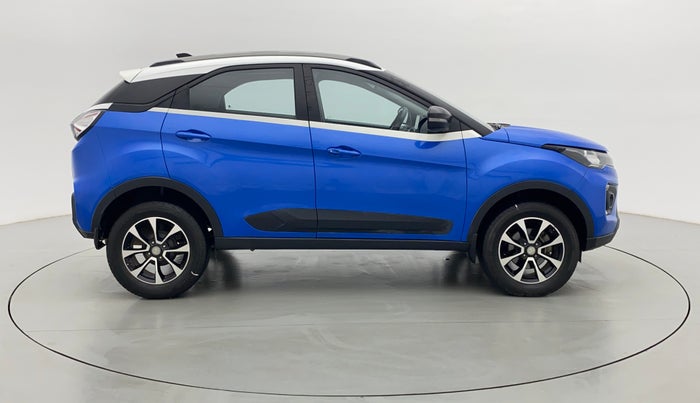 2020 Tata NEXON XZ+ OPT PETROL, Petrol, Manual, 29,866 km, Right Side View