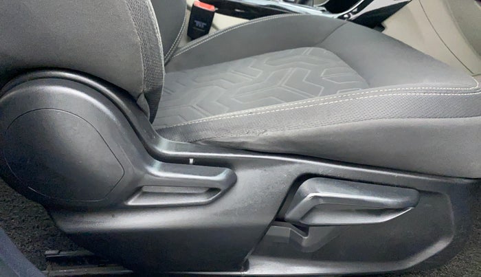 2020 Tata NEXON XZ+ OPT PETROL, Petrol, Manual, 29,866 km, Driver Side Adjustment Panel