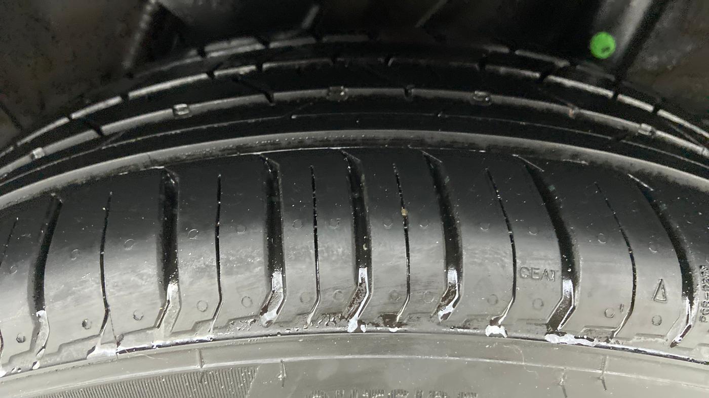 2022 Hyundai VENUE SX 1.0 GDI IMT, Petrol, Manual, 1,179 km, Left Rear Tyre Tread
