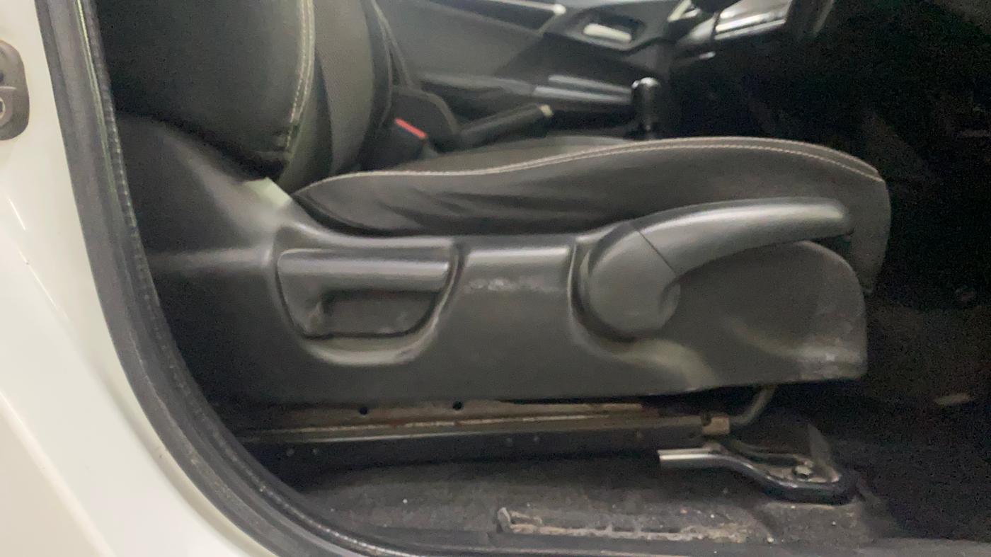 2017 Honda WR-V 1.2L I-VTEC VX MT, Petrol, Manual, 30,259 km, Driver Side Adjustment Panel