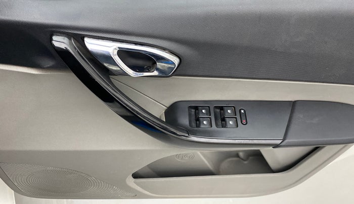 2017 Tata Tiago XZA PETROL, Petrol, Automatic, 39,241 km, Driver Side Door Panels Control