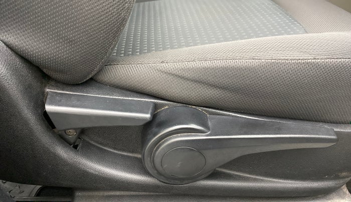 2017 Tata Tiago XZA PETROL, Petrol, Automatic, 39,241 km, Driver Side Adjustment Panel