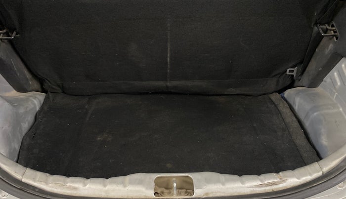 2014 Hyundai Eon ERA +, Petrol, Manual, 1,15,349 km, Boot Inside