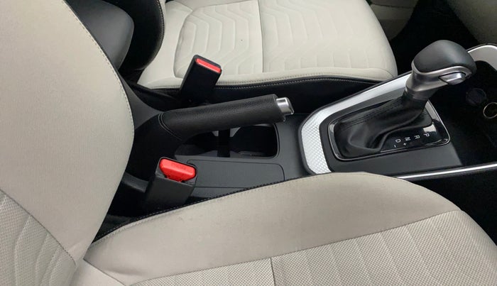2022 KIA SONET HTX ANNIVERSARY EDITION 1.0 DCT, Petrol, Automatic, 7,680 km, Gear Lever