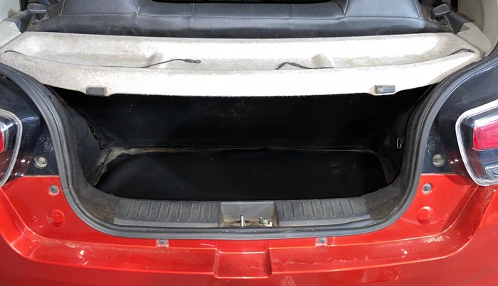 2017 Mahindra KUV 100 NXT K6+ P 6 STR, Petrol, Manual, 22,679 km, Boot Inside