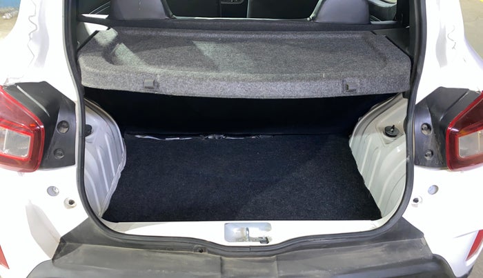 2024 Renault Kwid RXT 1.0 AMT, Petrol, Automatic, 10,574 km, Boot Inside