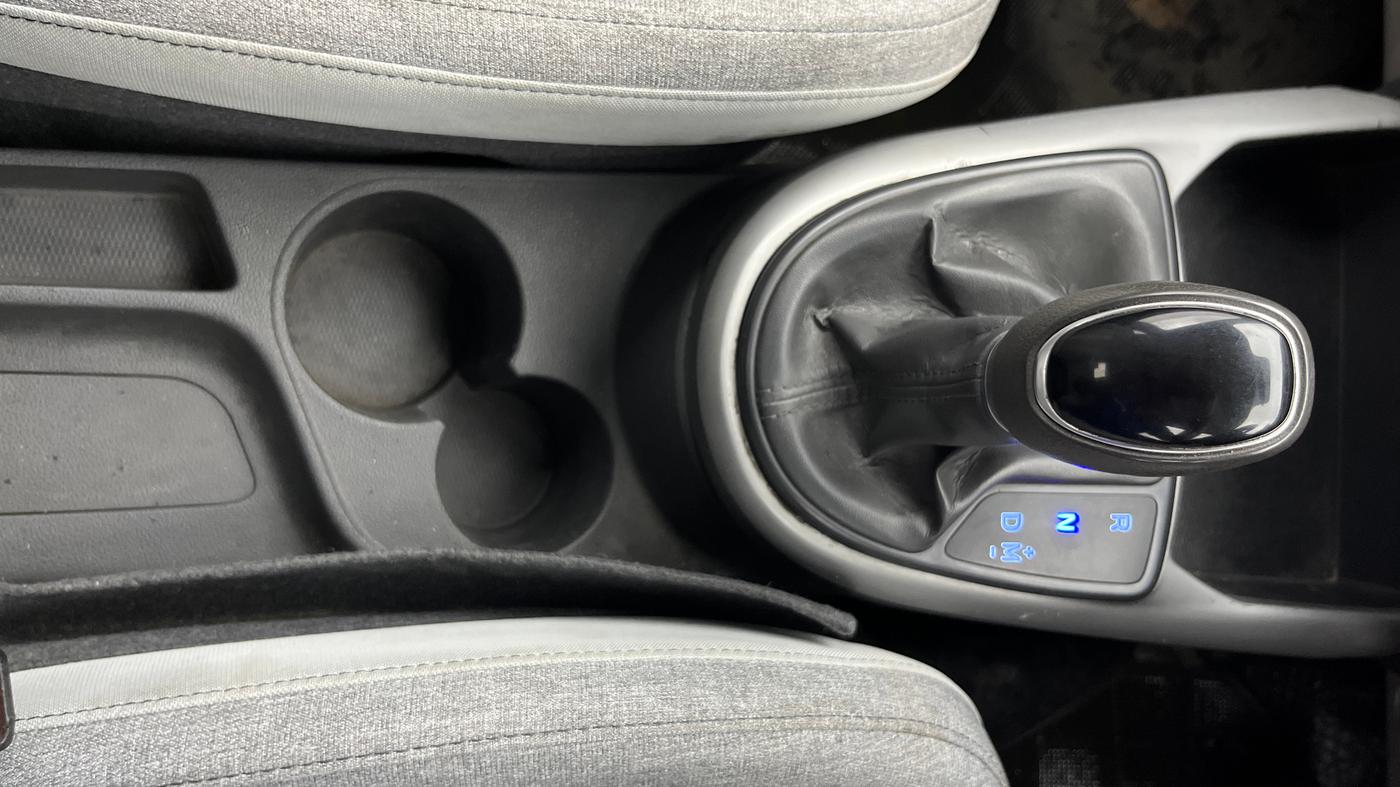 2019 Hyundai GRAND I10 NIOS SPORTZ AMT 1.2 KAPPA VTVT, Petrol, Automatic, 61,473 km, Gear Lever