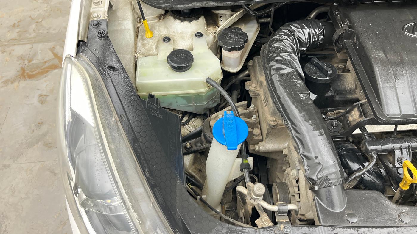 2019 Hyundai GRAND I10 NIOS SPORTZ AMT 1.2 KAPPA VTVT, Petrol, Automatic, 61,473 km, Engine View - Right