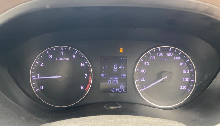 2015 Hyundai Elite i20 SPORTZ 1.2, Petrol, Manual, 1,24,437 km, Odometer Image