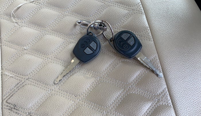 2019 Maruti Dzire VXI, Petrol, Manual, 40,539 km, Key Close Up