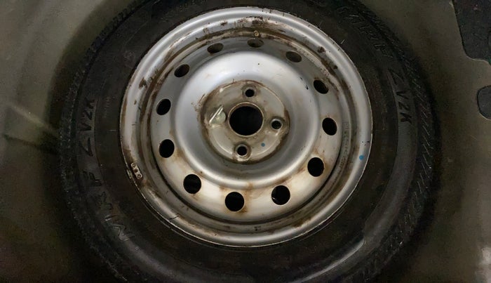 2015 Maruti Swift Dzire LXI (O), Petrol, Manual, 46,995 km, Spare Tyre