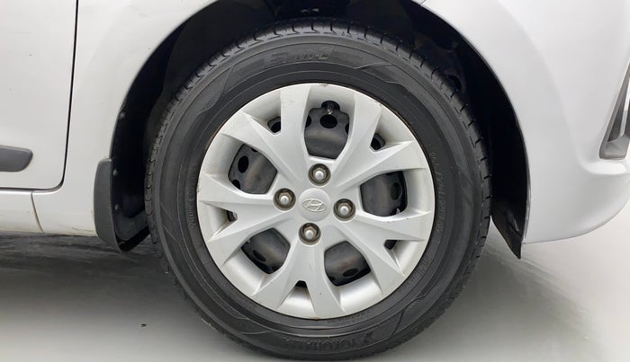 2015 Hyundai Grand i10 SPORTZ 1.2 KAPPA VTVT, Petrol, Manual, 43,169 km, Right Front Wheel