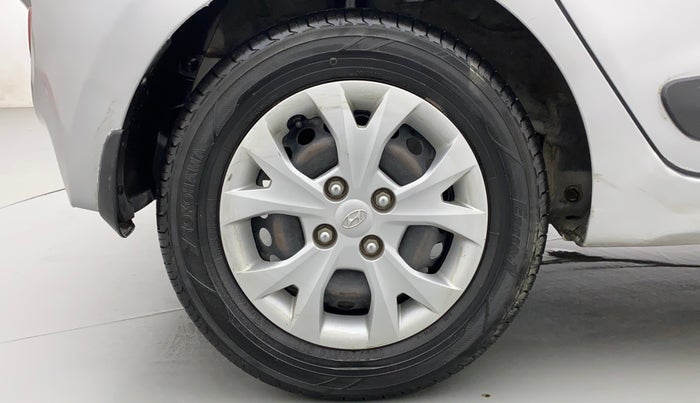 2015 Hyundai Grand i10 SPORTZ 1.2 KAPPA VTVT, Petrol, Manual, 43,169 km, Right Rear Wheel