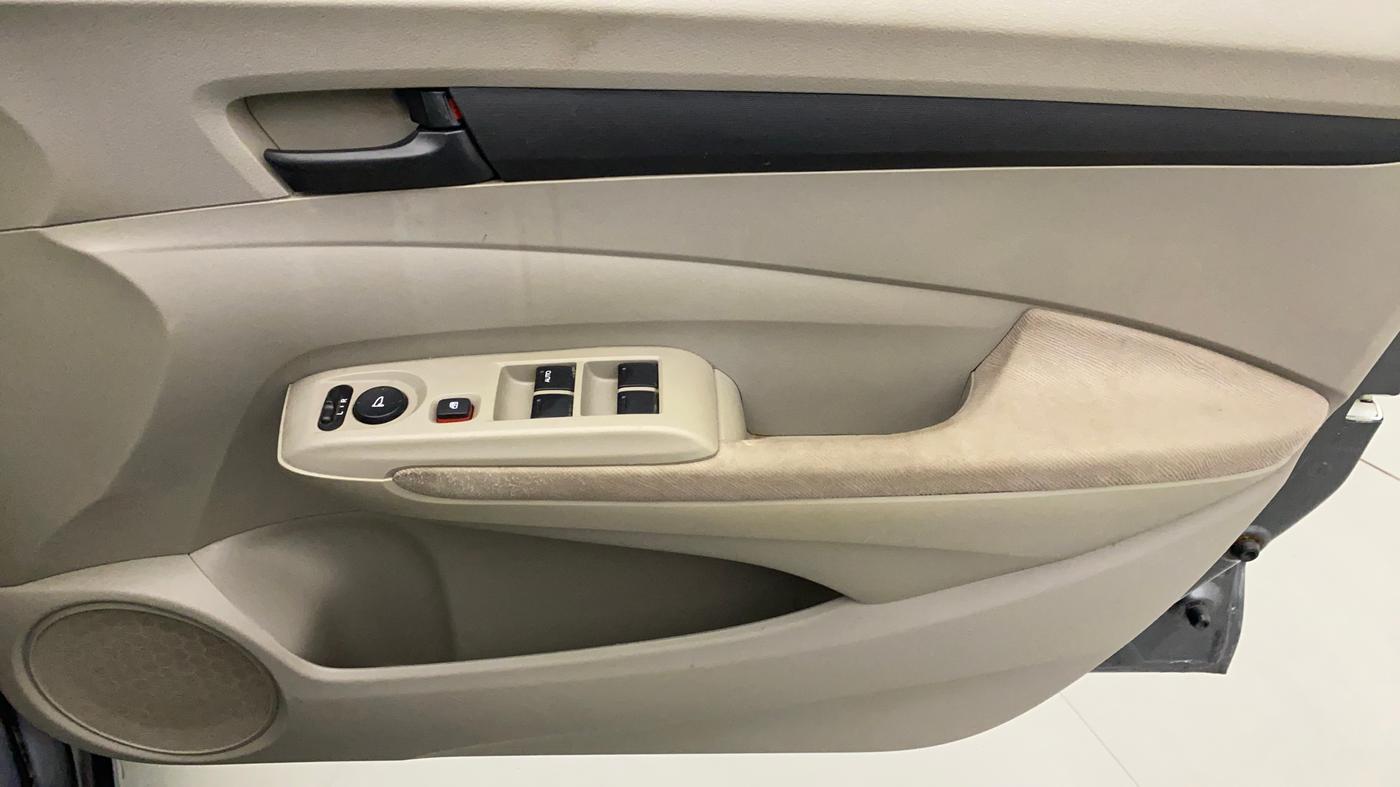 2010 Honda City 1.5L I-VTEC E MT, Petrol, Manual, 67,943 km, Driver Side Door Panels Control